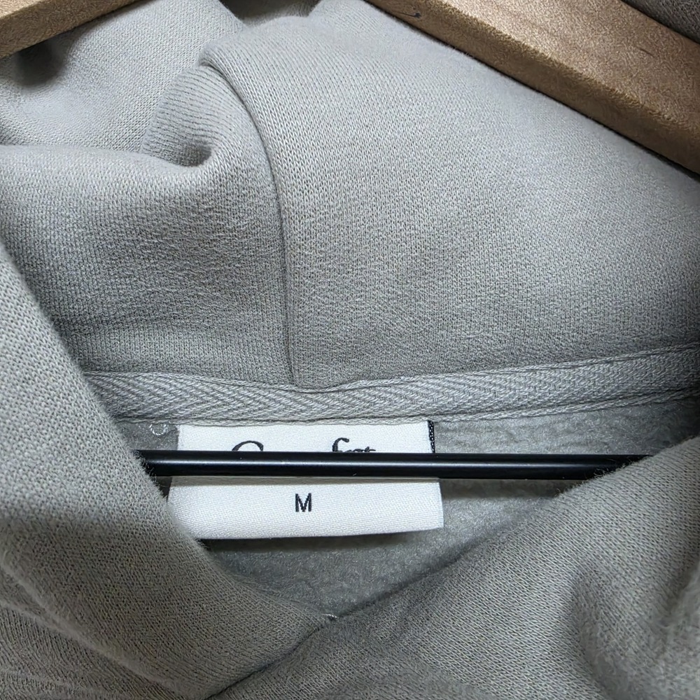 Comfrt Hoodie Mens MED Gray Pullover Fleece Sweatshirt Logo Cozy Travel Lounge - Picture 5 of 8